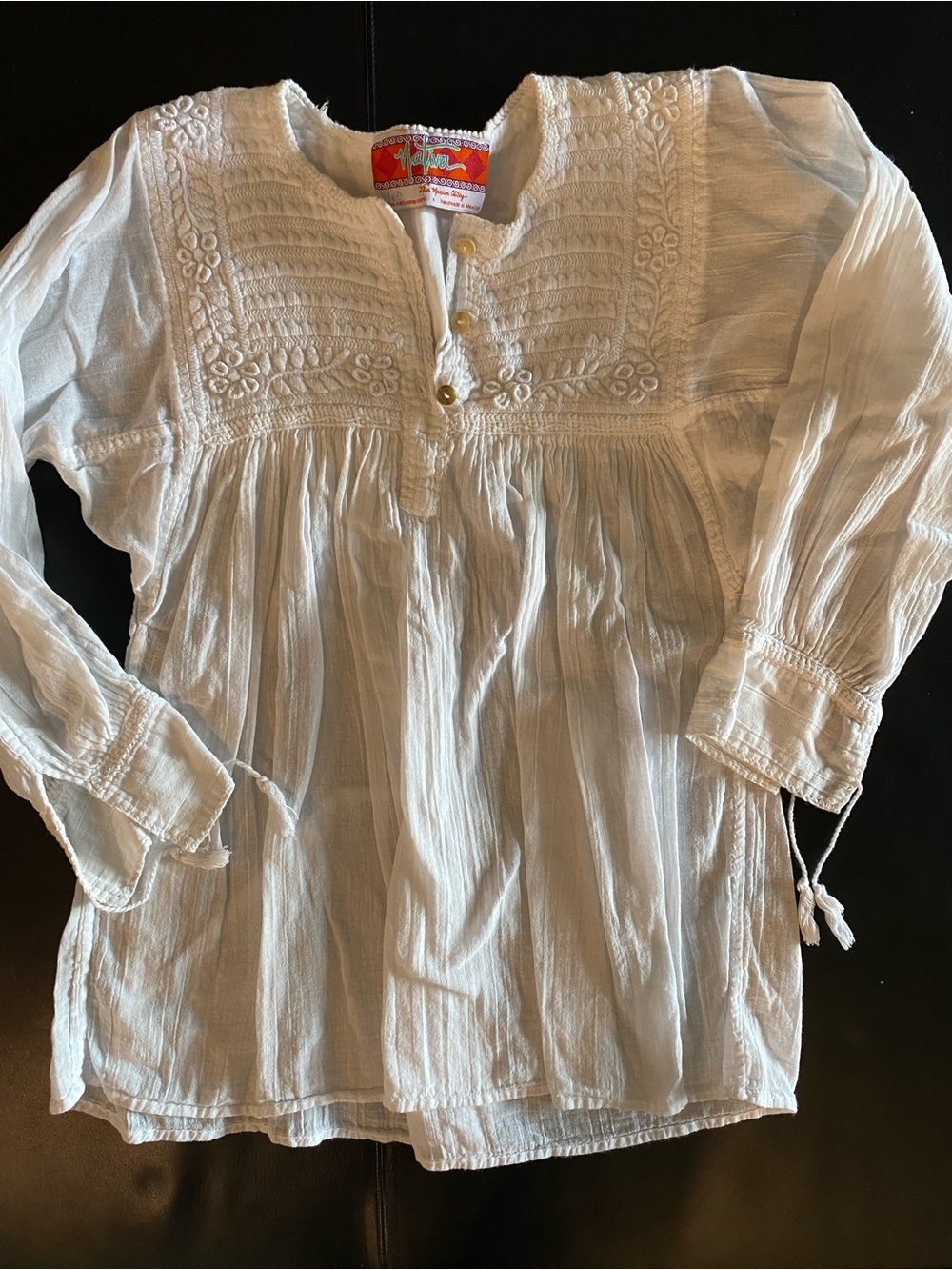 NWOT Nativa Hand-Embroidered White Peasant Top, sz S